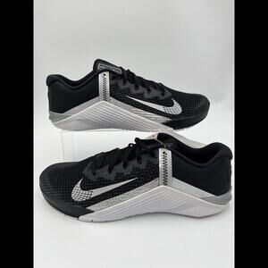 Nike Metcon 6 Athletic Shoe -Men Size 13.5/ Women’s 15 Black - AT3160-010